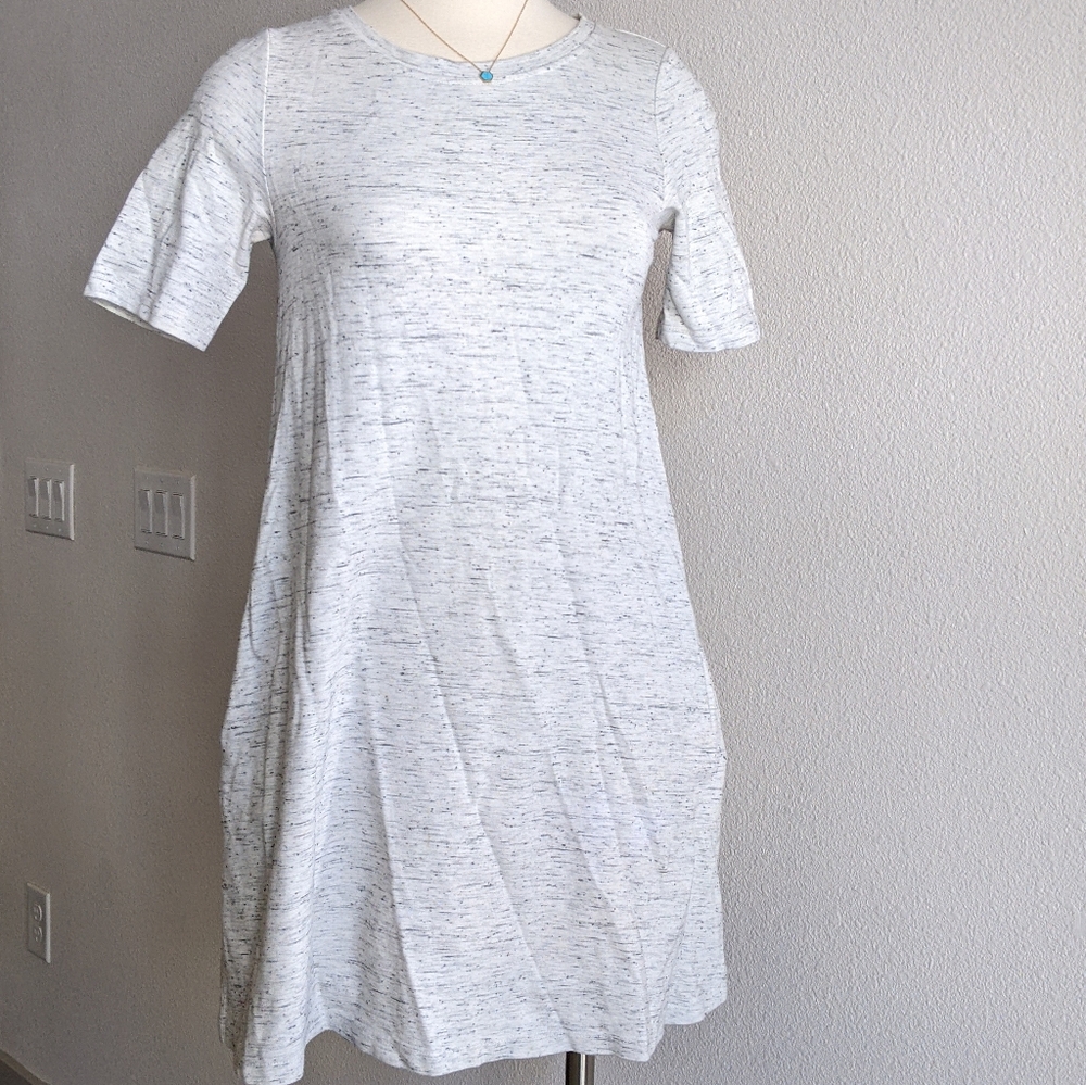 Fit & Flare Gray & White Speckled / Heathered Dress w Sleeves & POCKETS